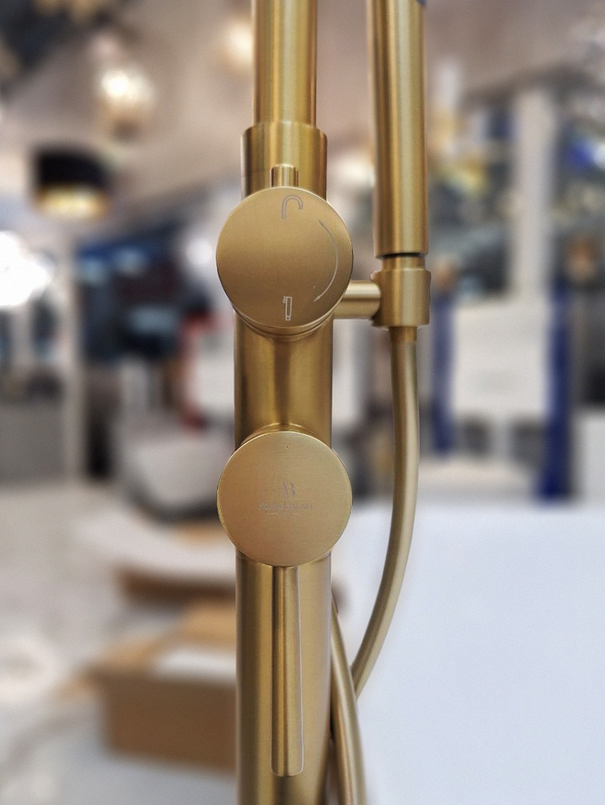 Смеситель для ванны ALTROBAGNO Метрополи (Metropoli) 020203 OrSp