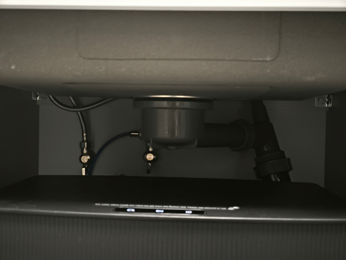 Плоский сифон с сухим затвором ZorG KC 1 INOX с решеткой слива нержавеющая сталь 90 мм
