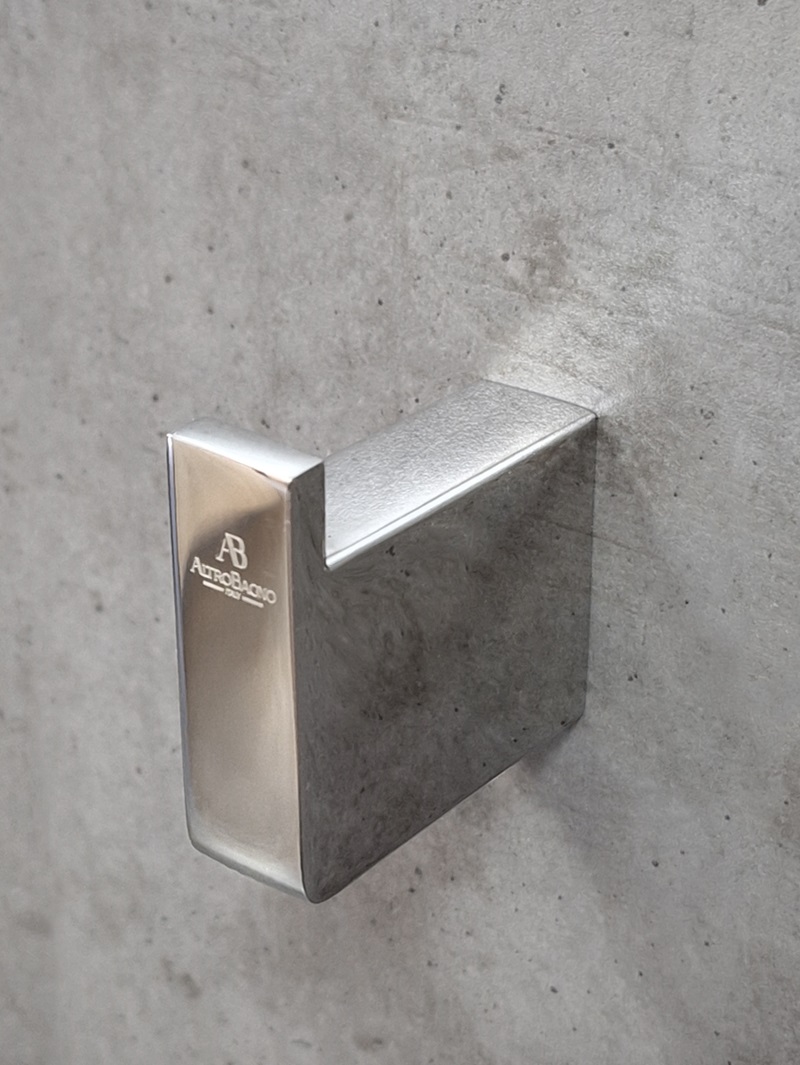 Крючок ALTROBAGNO Аперто (Aperto) 081004 Cr