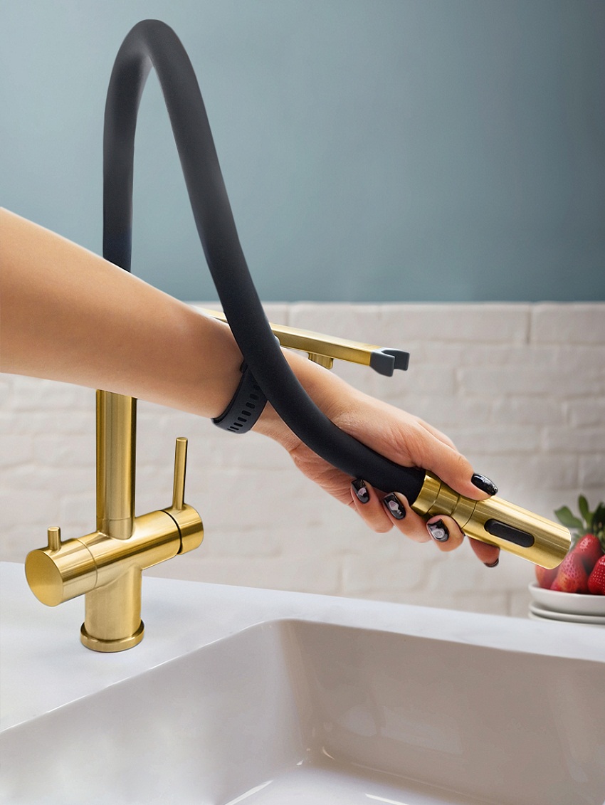 Смеситель для кухни с гибким изливом ALTROBAGNO Флуссо (Flusso) 050202 BG