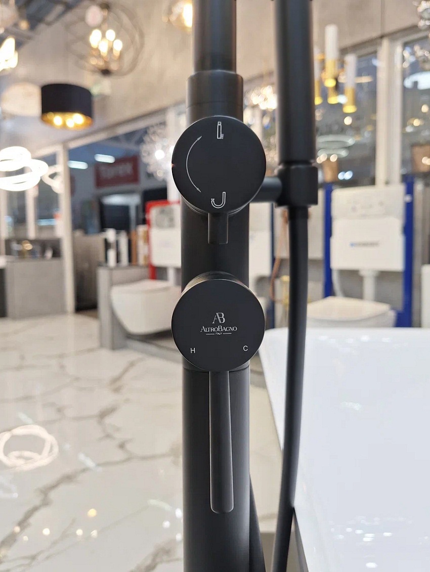 Смеситель для ванны ALTROBAGNO Метрополи (Metropoli) 020202 NeOp