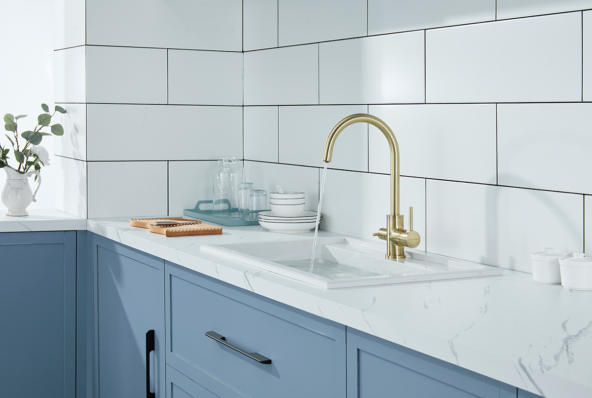Смеситель для кухни Paulmark ESSEN, бронза, Es213211-BR