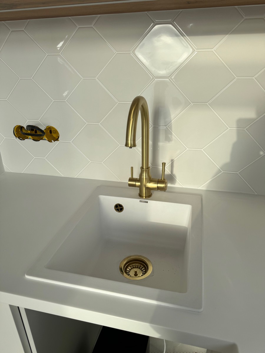 Смеситель Steel Hammer SH 763 INOX BRONZE PVD для кухонной мойки