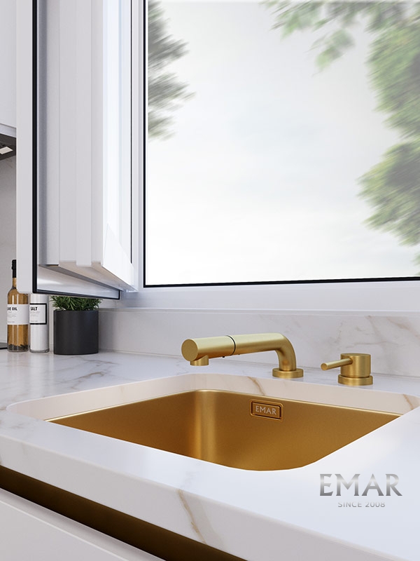 Смеситель кухонный EMAR ЕС - 7027 PVD Golden под окно с вытяжной лейкой