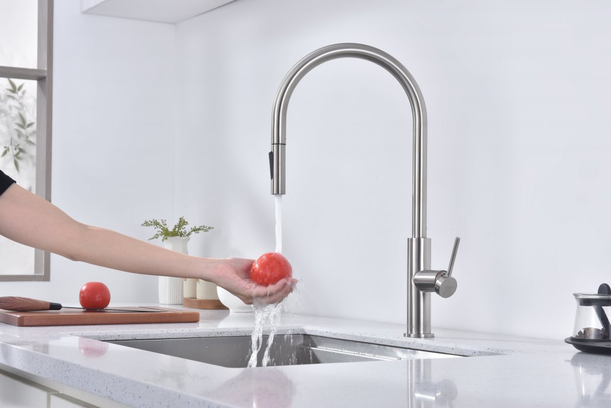 Смеситель для кухни Paulmark SENSO, брашированная сталь, Se215180-BS