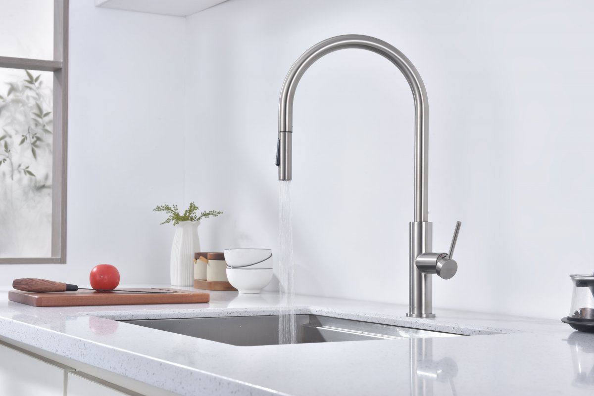 Смеситель для кухни Paulmark SENSO, брашированная сталь, Se215180-BS