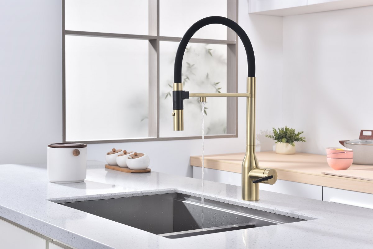 Смеситель для кухни Paulmark MAGNETO ONE, светлое золото, Ma213188-LG