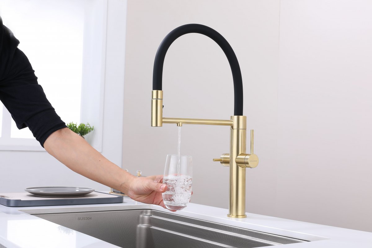 Смеситель для кухни Paulmark NEXUS, светлое золото, Ne213999-LG