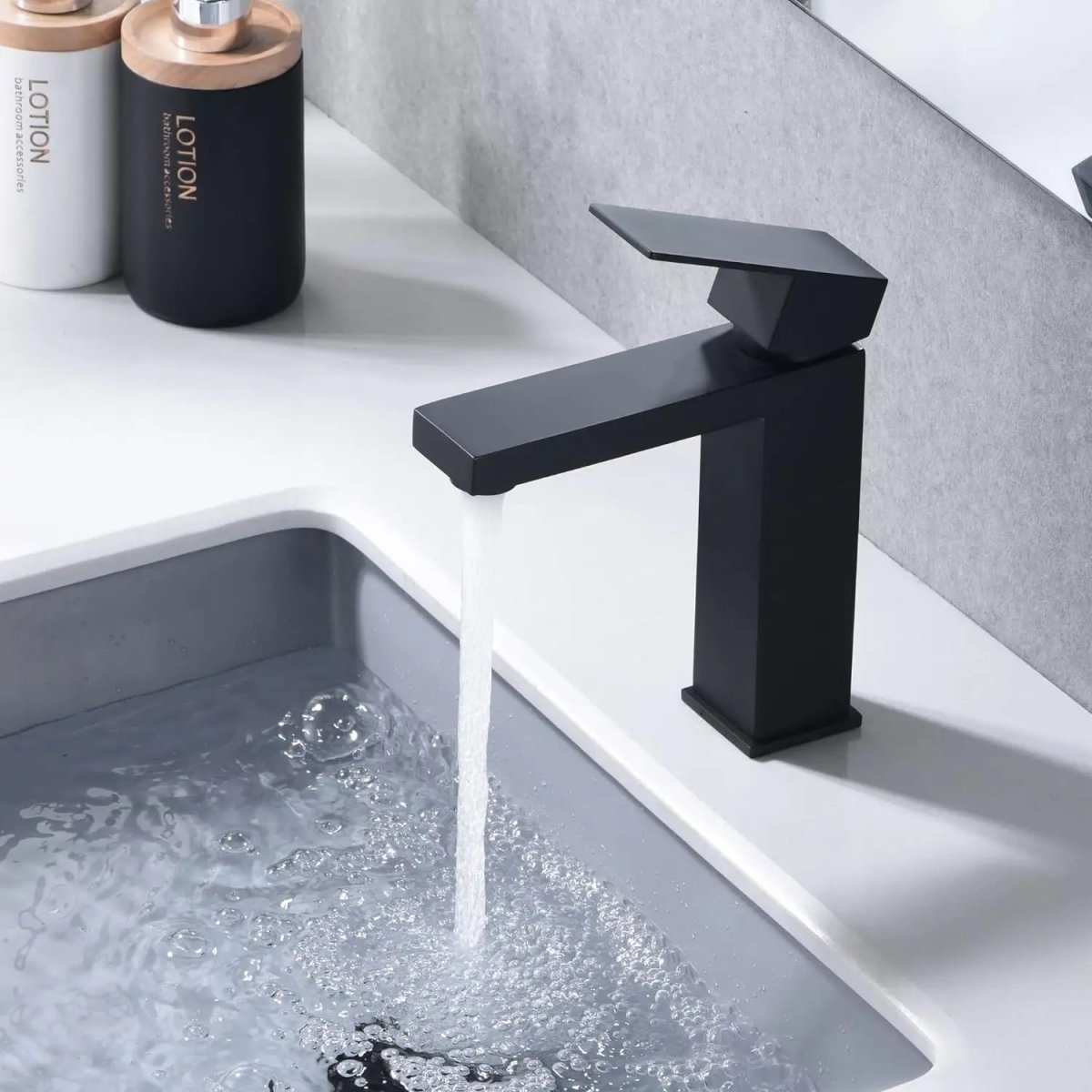 Смеситель для раковины Maretti Umbria Black UMB32RF51, черный