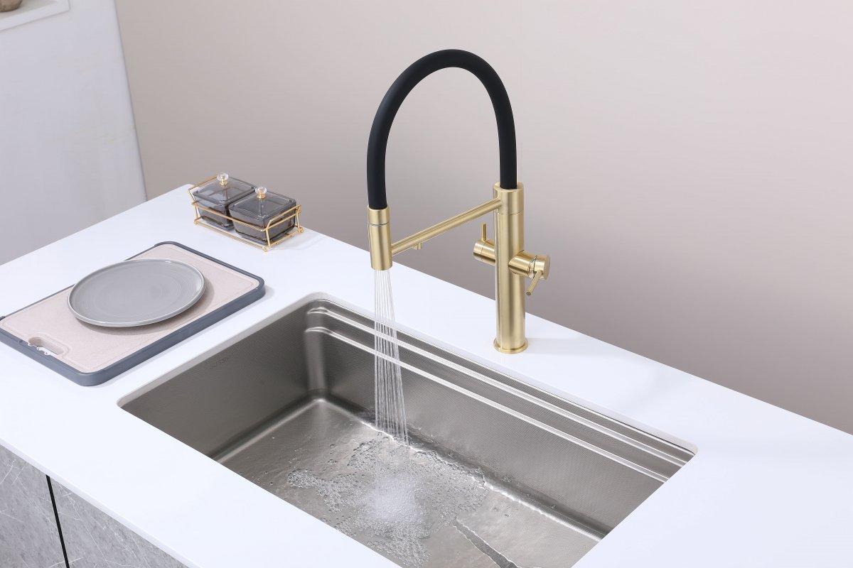 Смеситель для кухни Paulmark NEXUS, светлое золото, Ne213999-LG