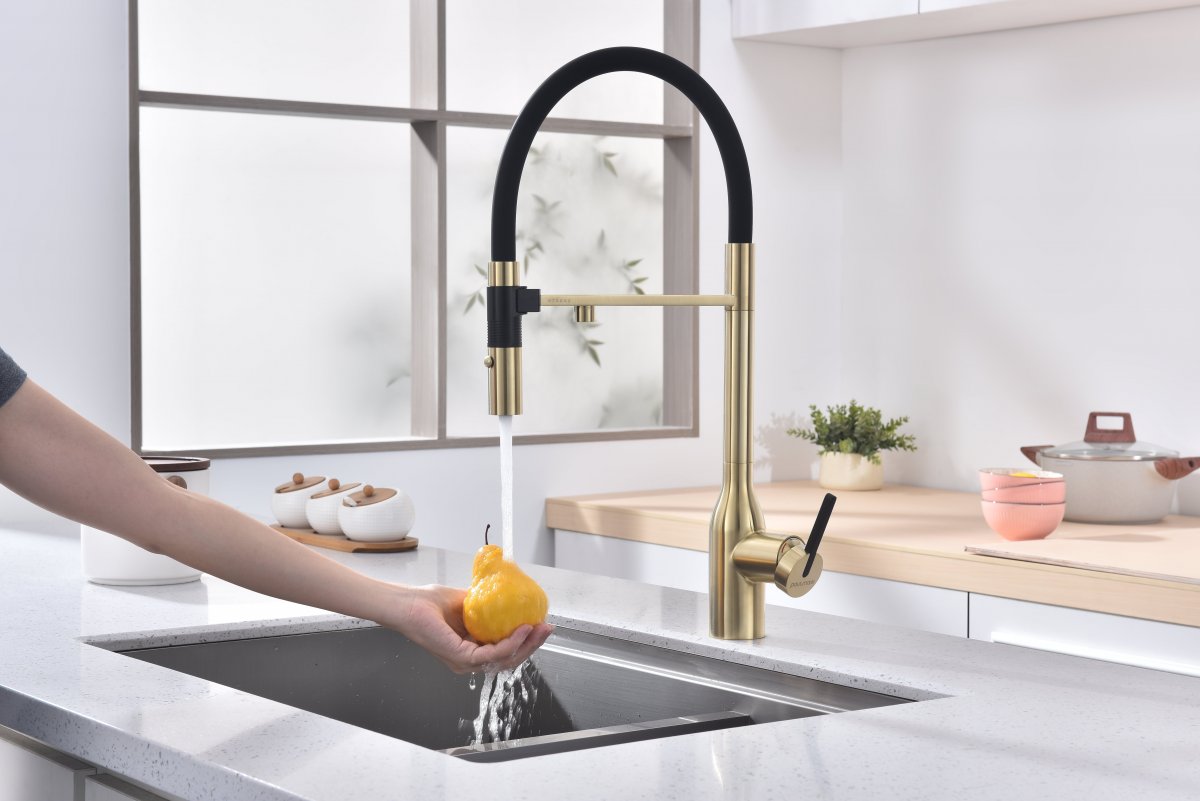 Смеситель для кухни Paulmark MAGNETO ONE, светлое золото, Ma213188-LG